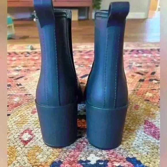 Jeffrey Campbell Hurricane Waterproof Chelsea Rain Boots Matte Black Heels - Picture 3 of 7